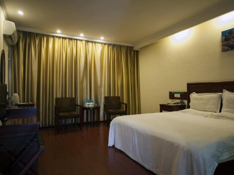 Greentree Inn Anhui Huaibei Renmin Road Business Hotel Екстериор снимка